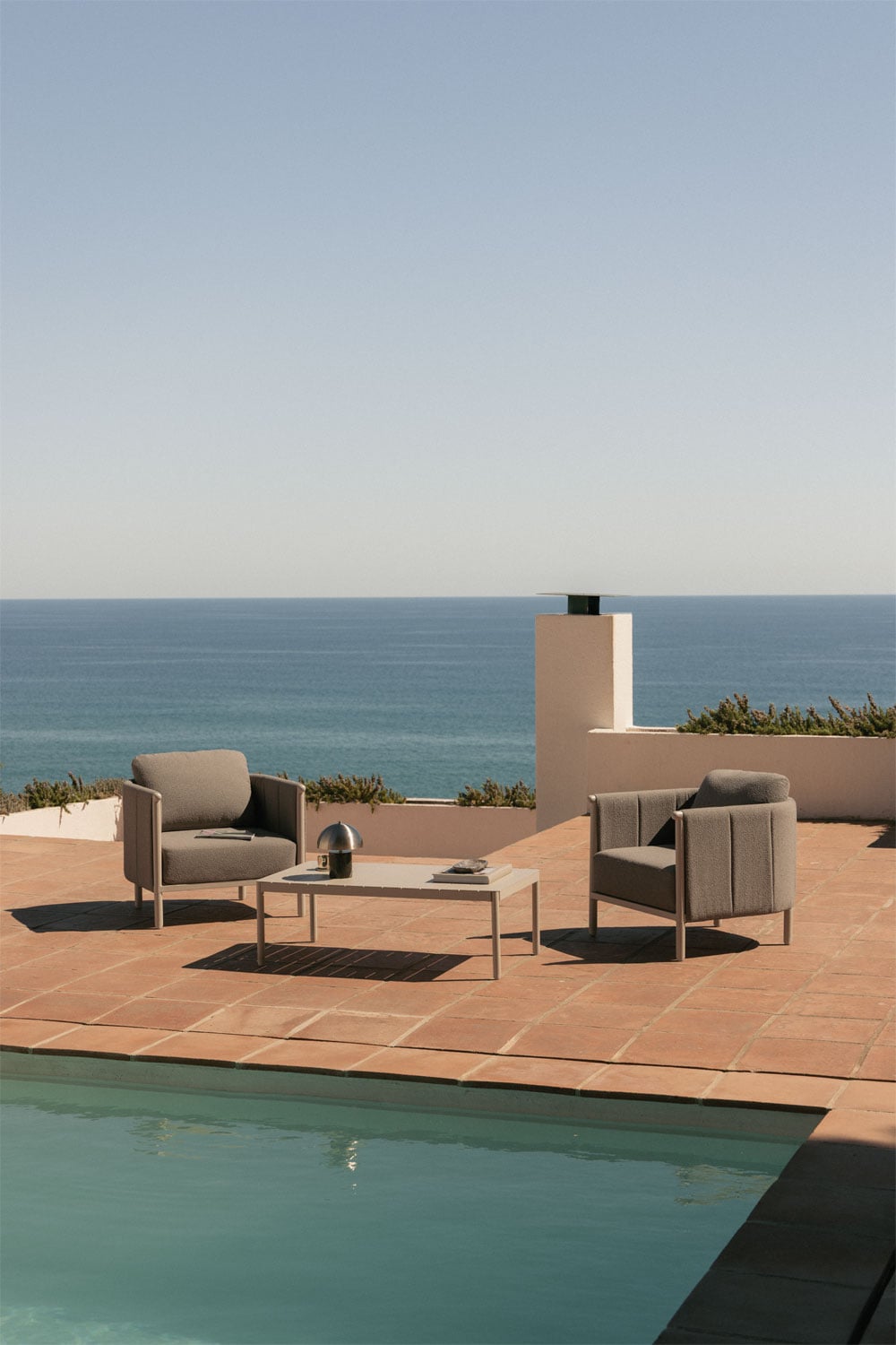 Boleni aluminum garden set with 2 bouclé armchairs and coffee table, gallery image 1