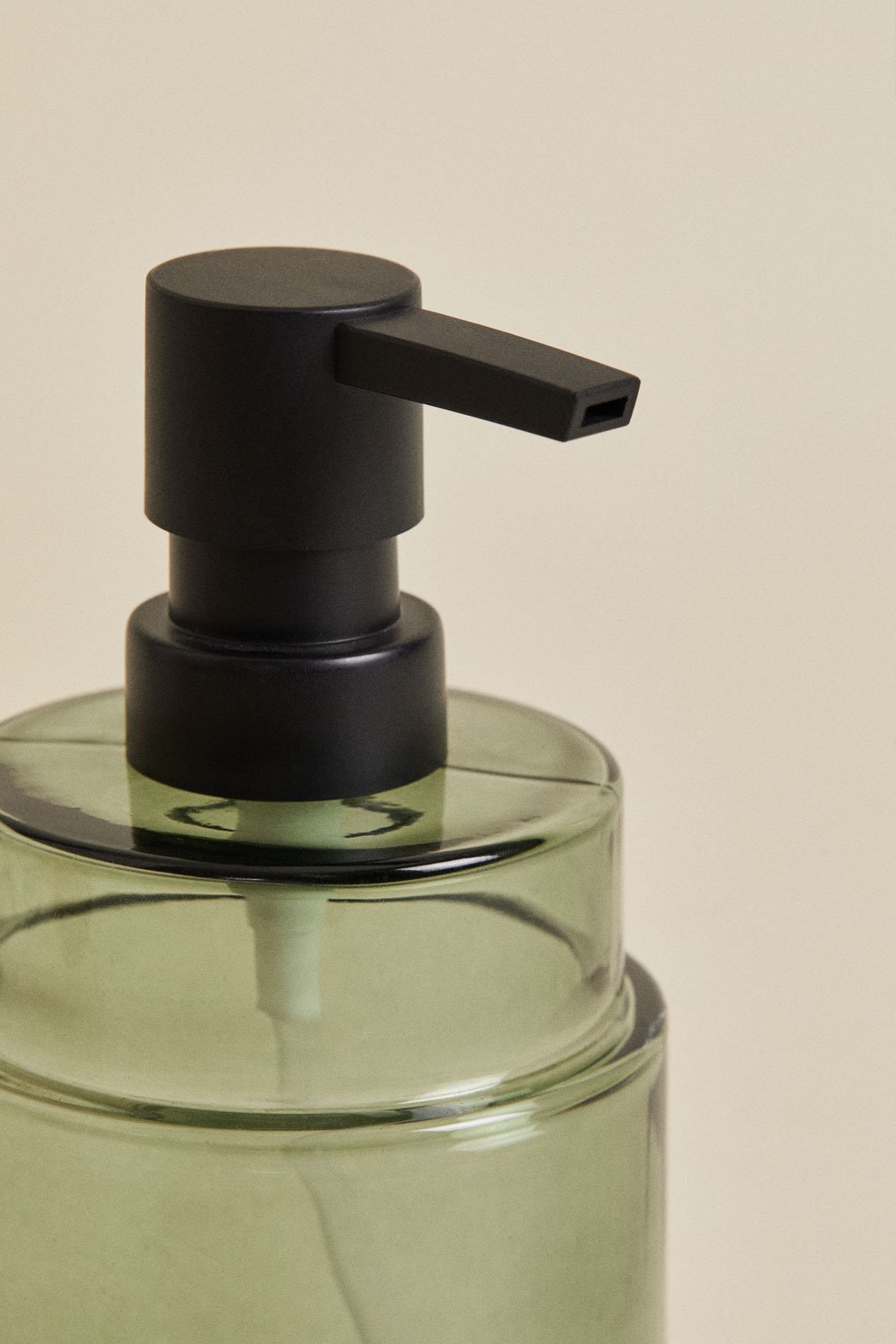 Bathroom set in deep olive green glass Helmont, gallery image 3