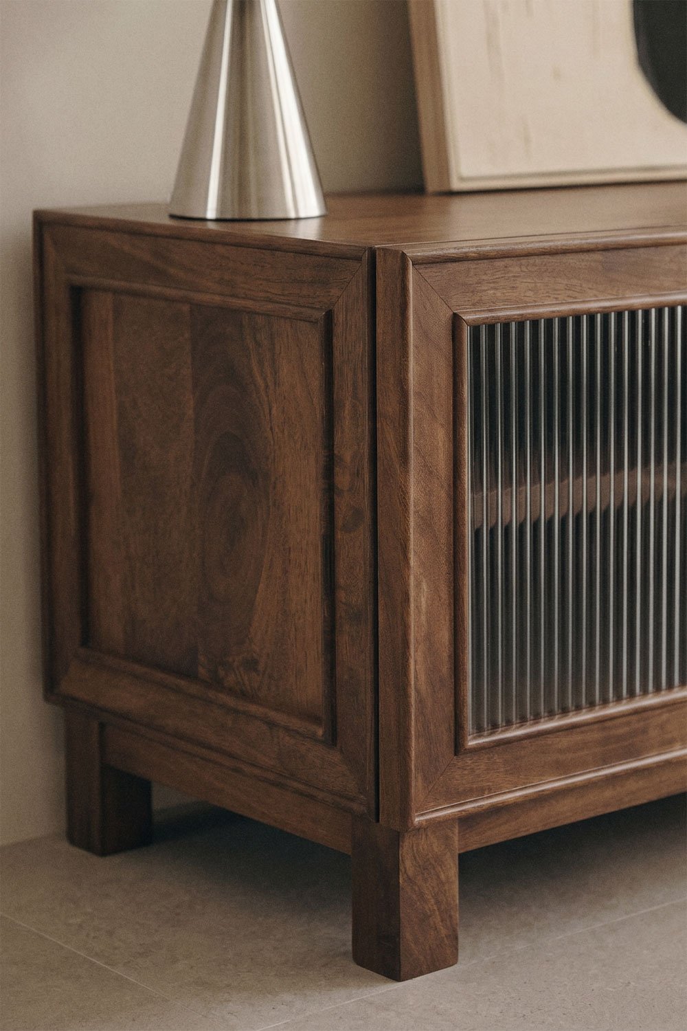 TV Stand 170x45 cm in dark mango wood and glass with black handles Ildara, gallery image 2