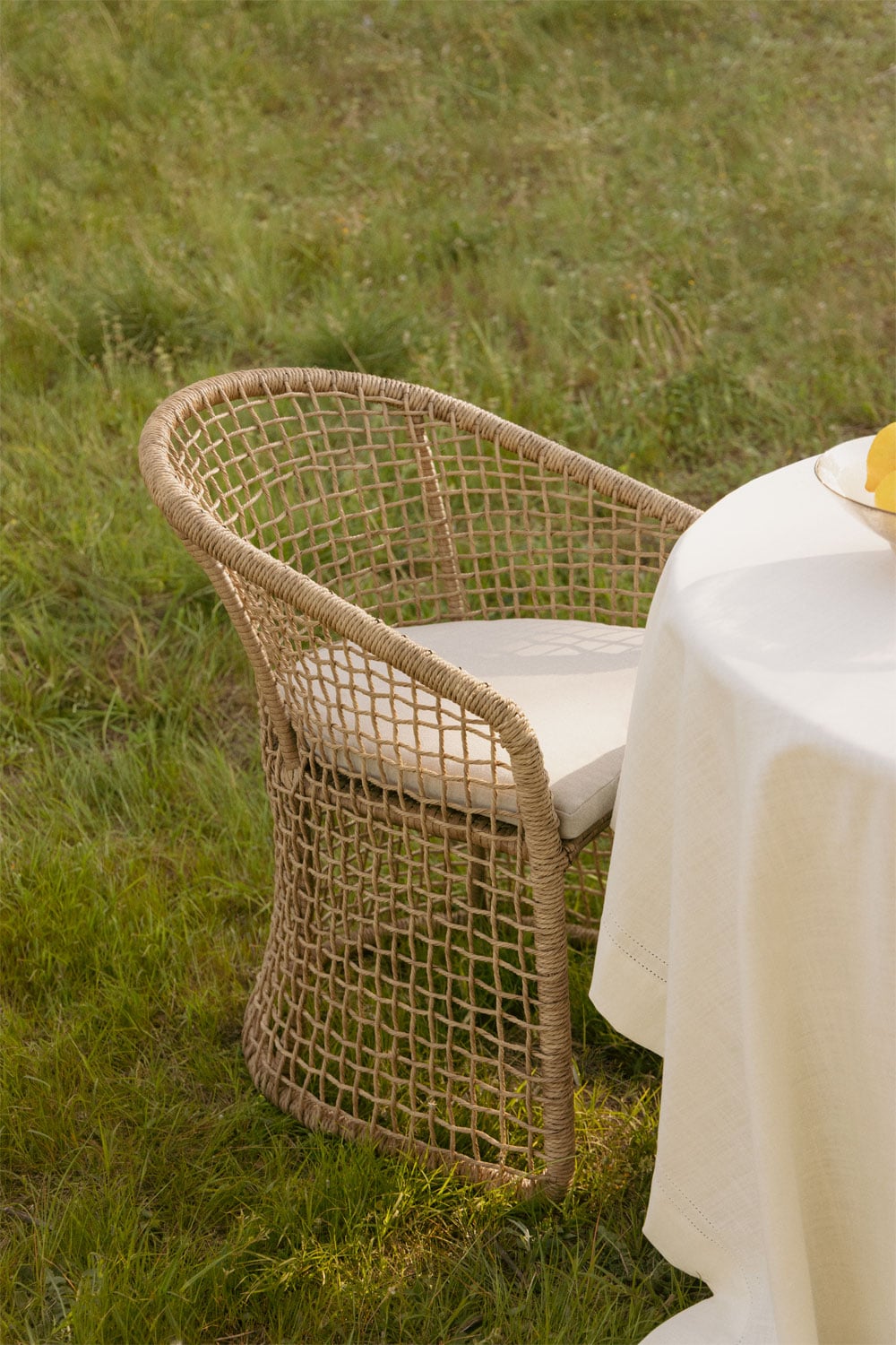 Pack of 2 garden chairs with armrests in steel and synthetic rattan Liparian, gallery image 1