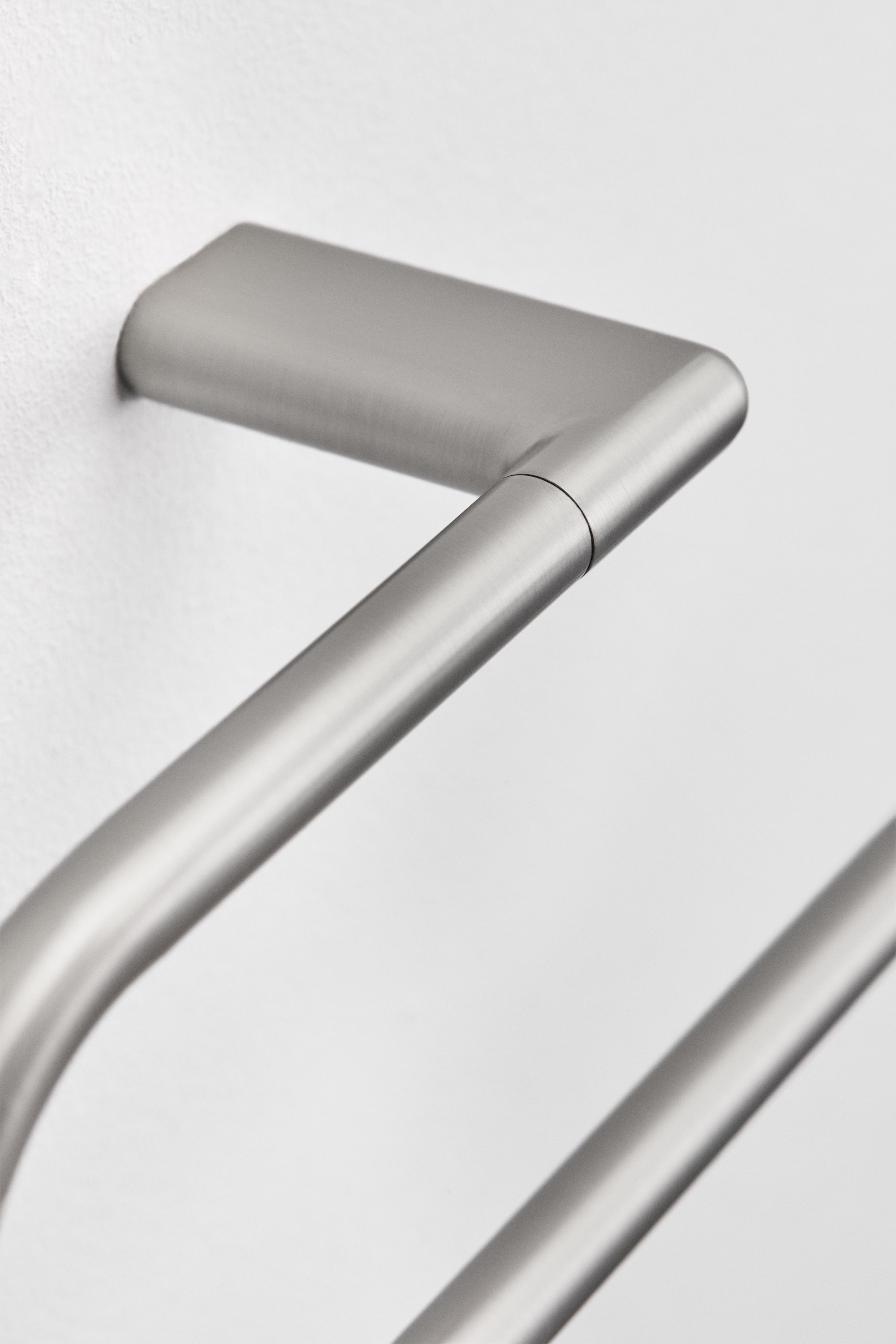 Wall-mounted towel rail with 30 cm bar in brushed grey stainless steel Rovent, gallery image 3