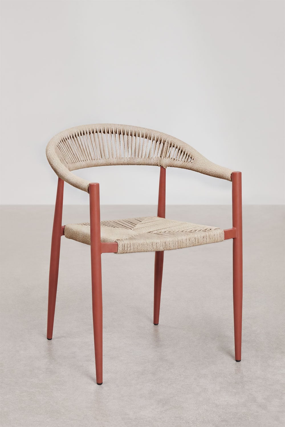 Stackable garden chair with armrests in aluminum and synthetic rattan Amatria, gallery image 1