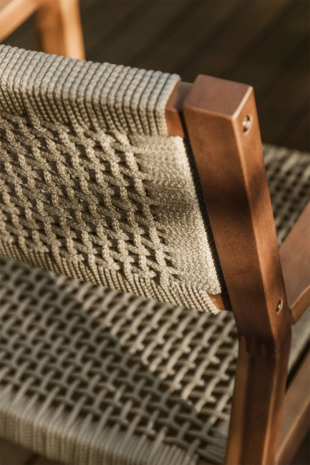 Tenay Square garden chair with acacia wood armrests and braided rope, gallery image 2