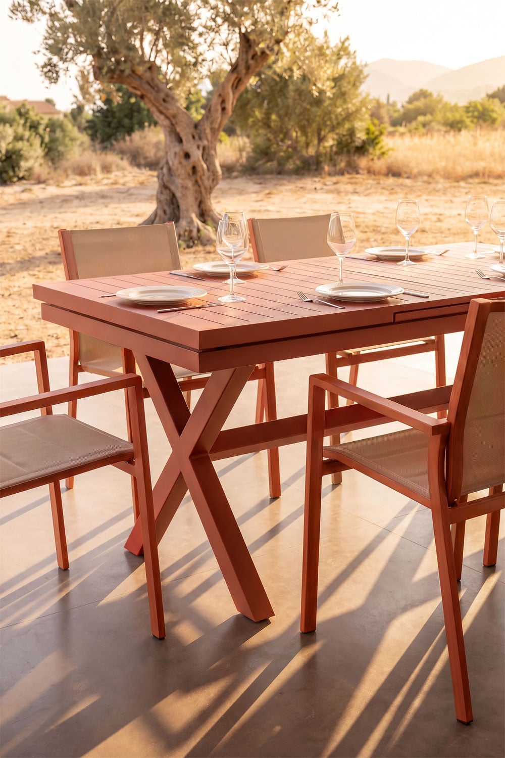 Rectangular extendable garden table set 180-240x90 cm and 6 stackable garden chairs with armrests in aluminum Karena, gallery image 2