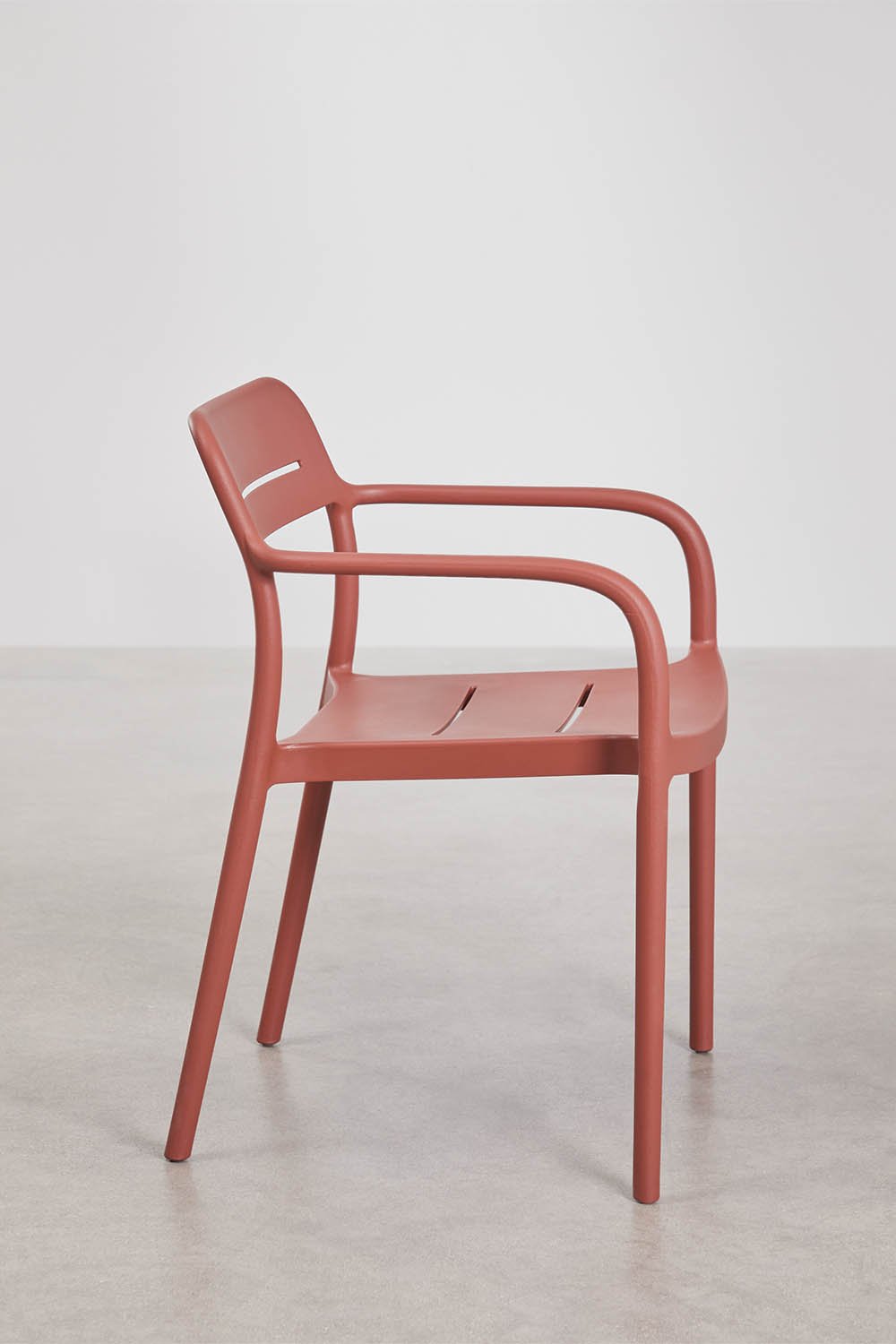 Round table set Ø110 cm in Elton aluminum and 4 stackable garden chairs in Graneli polypropylene, gallery image 7