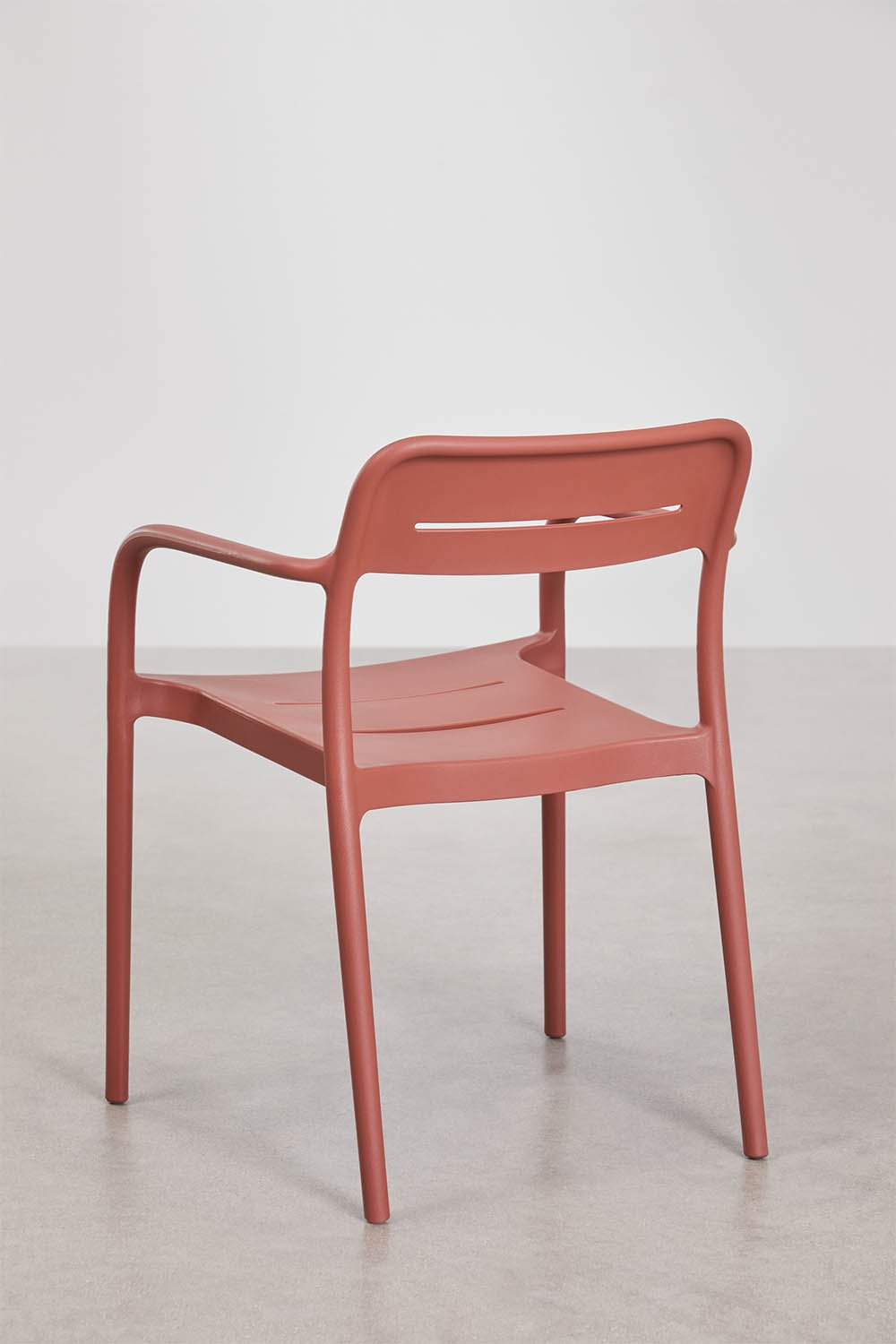 Round table set Ø110 cm in Elton aluminum and 4 stackable garden chairs in Graneli polypropylene, gallery image 8