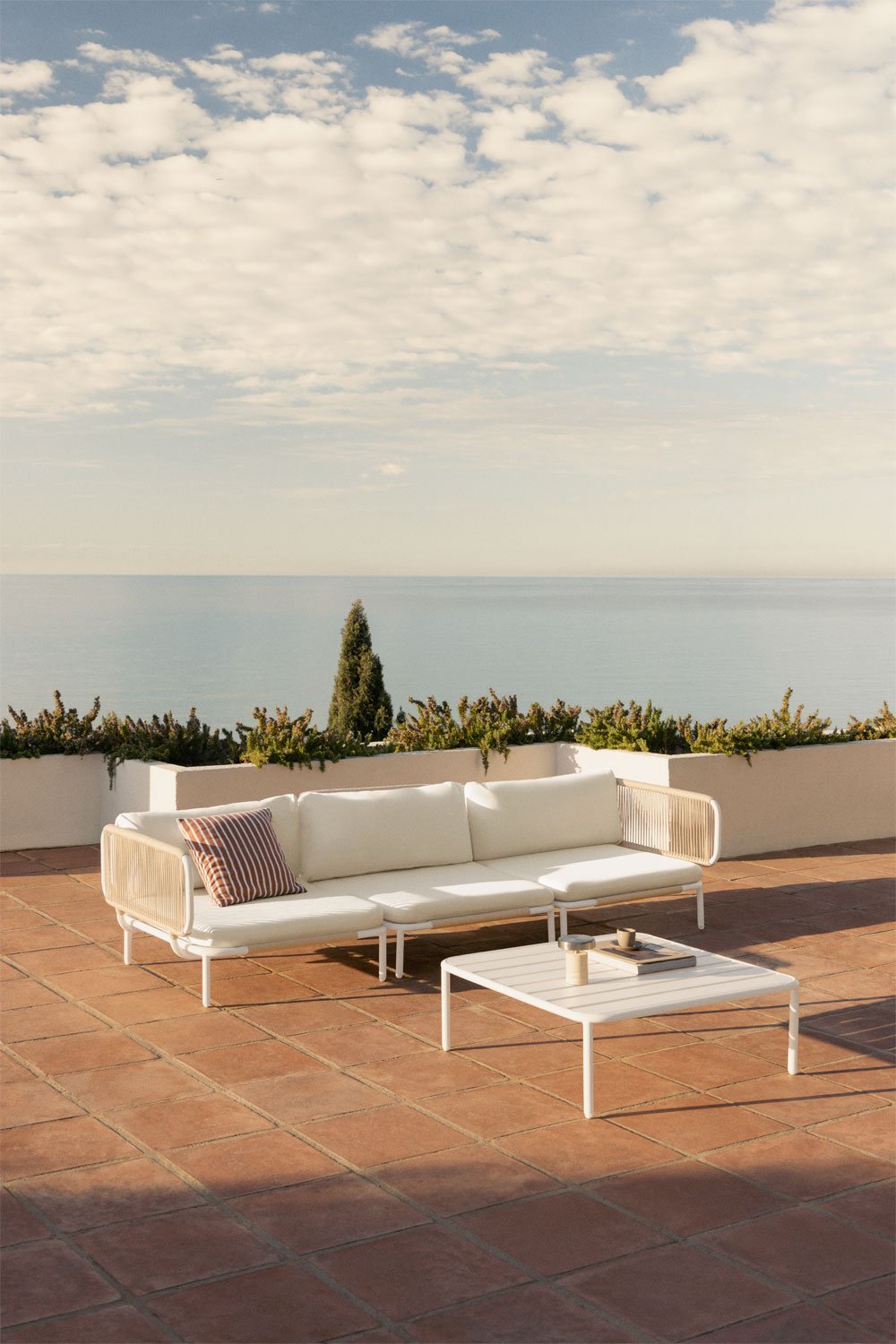 3-piece modular sofa garden set with 2 corner modules and Roubly steel coffee table, gallery image 1