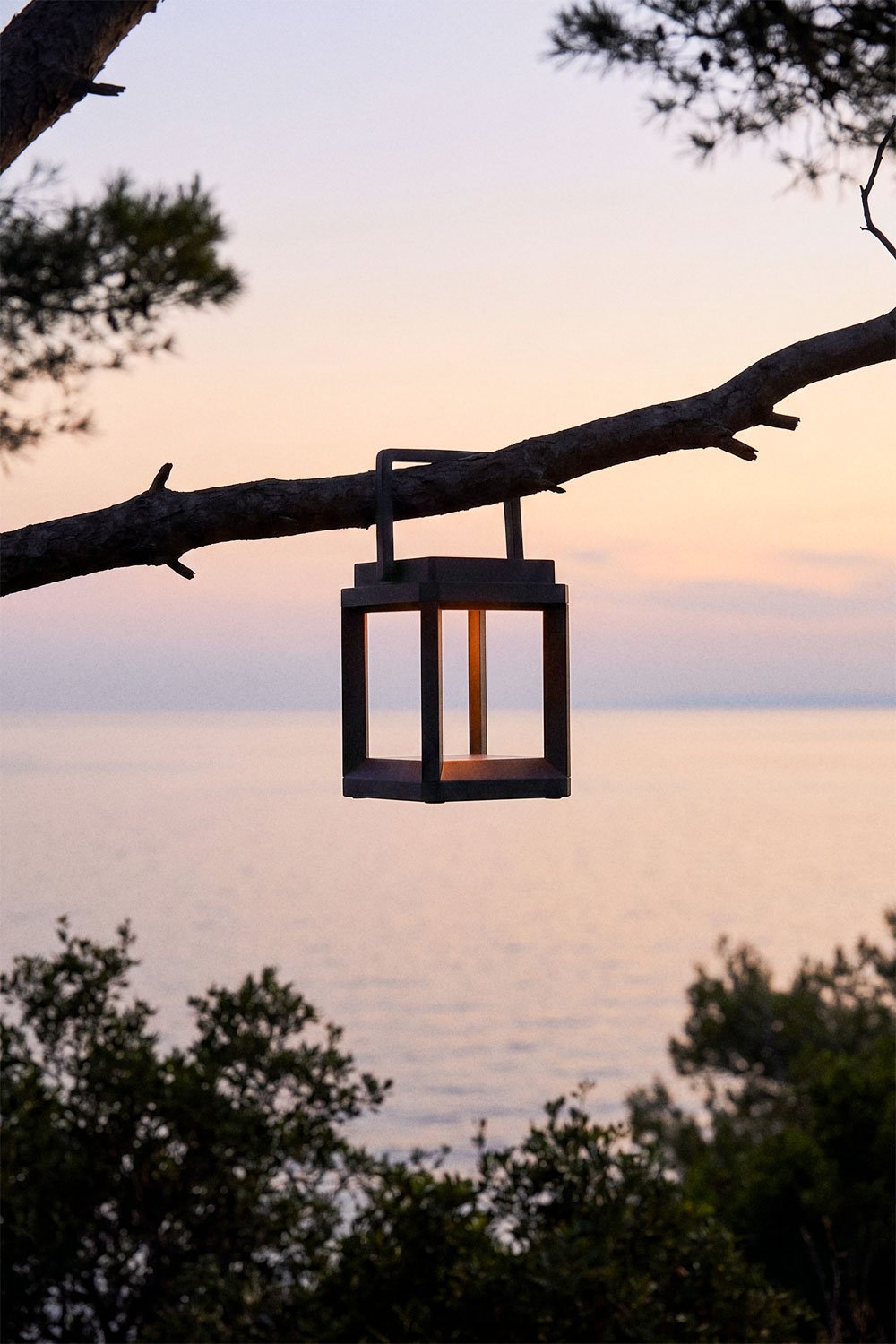 Wireless LED Solar Outdoor Table Lamp Nualla, gallery image 1