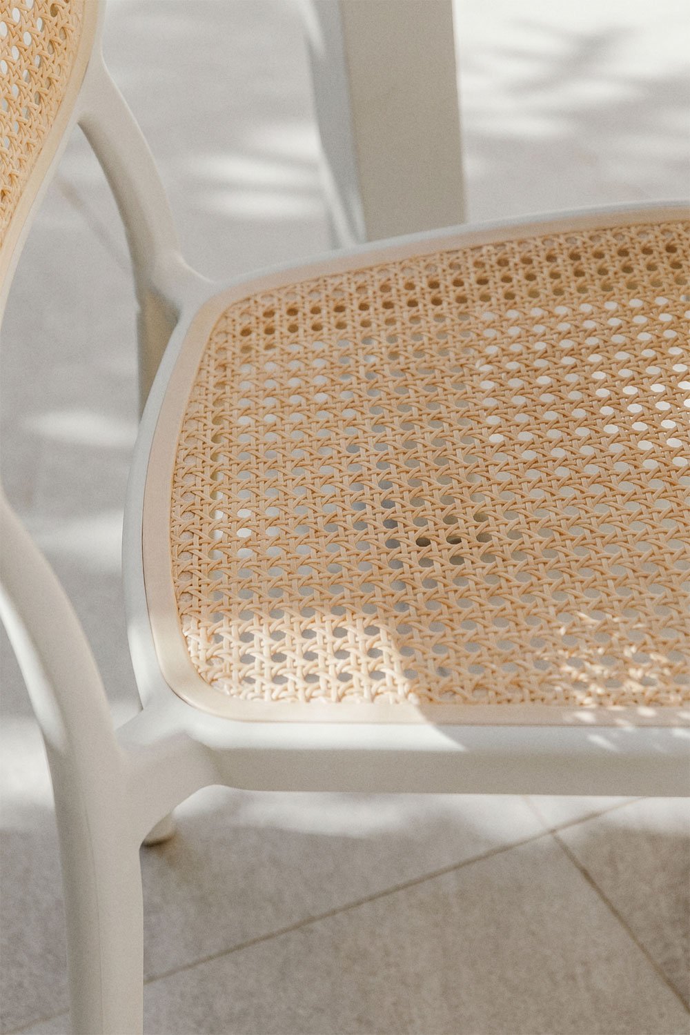 Stackable garden chair in polypropylene Omara, gallery image 2