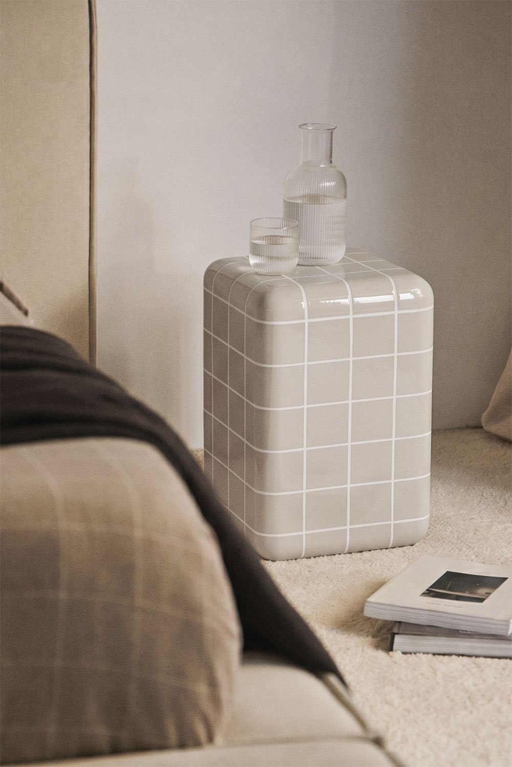 Pack of 2 nightstands 30x30 cm in cement tile look Eleonor, gallery image 1