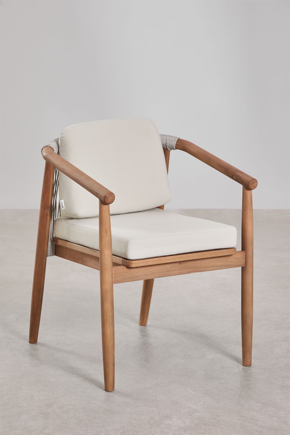 Pack of 2 dining chairs with armrests in eucalyptus wood Aderyn, gallery image 1