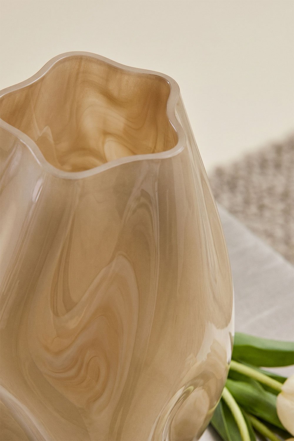 Drely glass vase, gallery image 2
