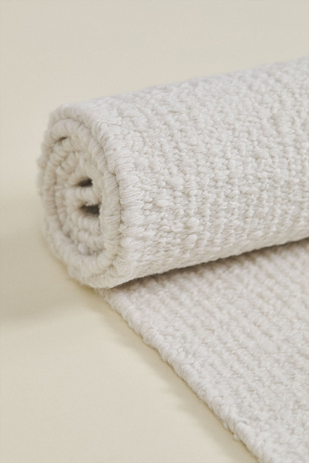 Aldonza rectangular outdoor polyethylene rug, gallery image 2