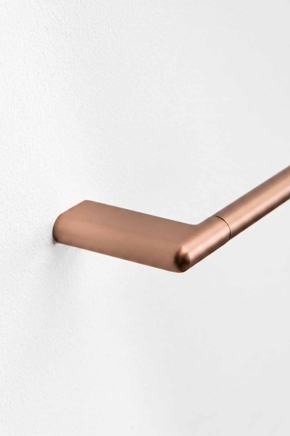 Toilet roll holder in stainless steel and brushed rose gold Rovent, gallery image 4