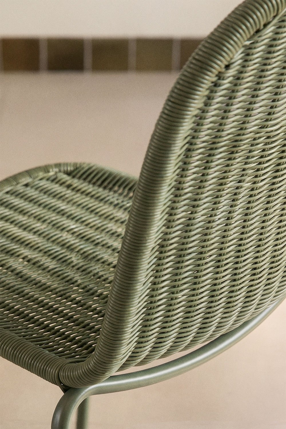 Stackable dining chair in synthetic rattan Reiven, gallery image 2