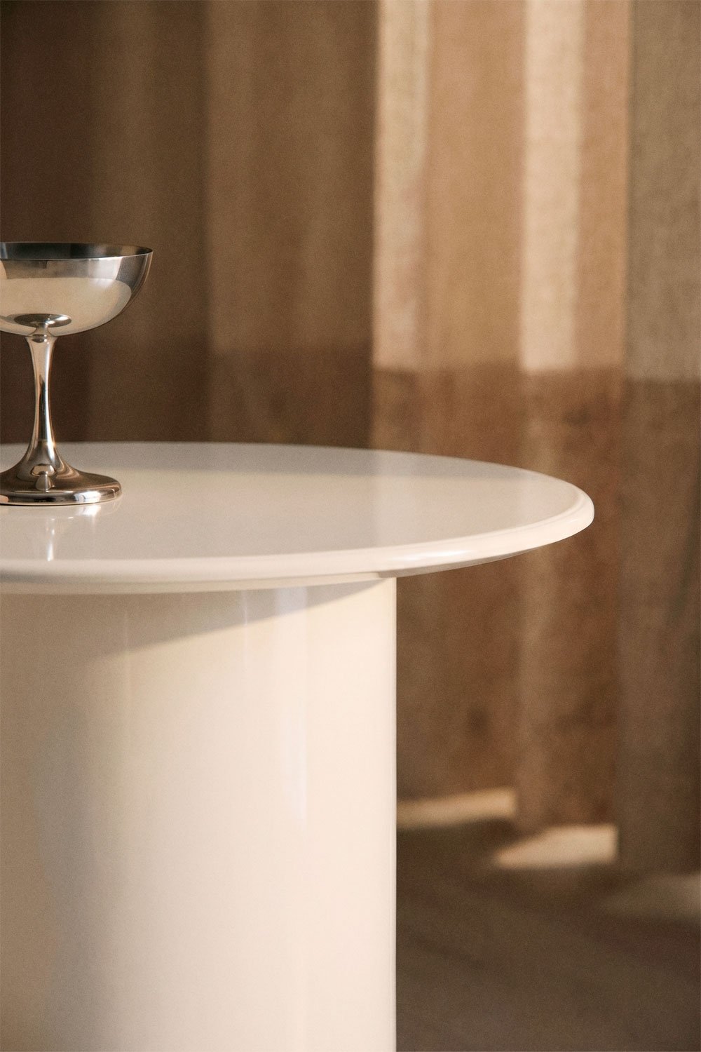 Round side table Ø50 cm in tempered glass and MDF Asgri, gallery image 2