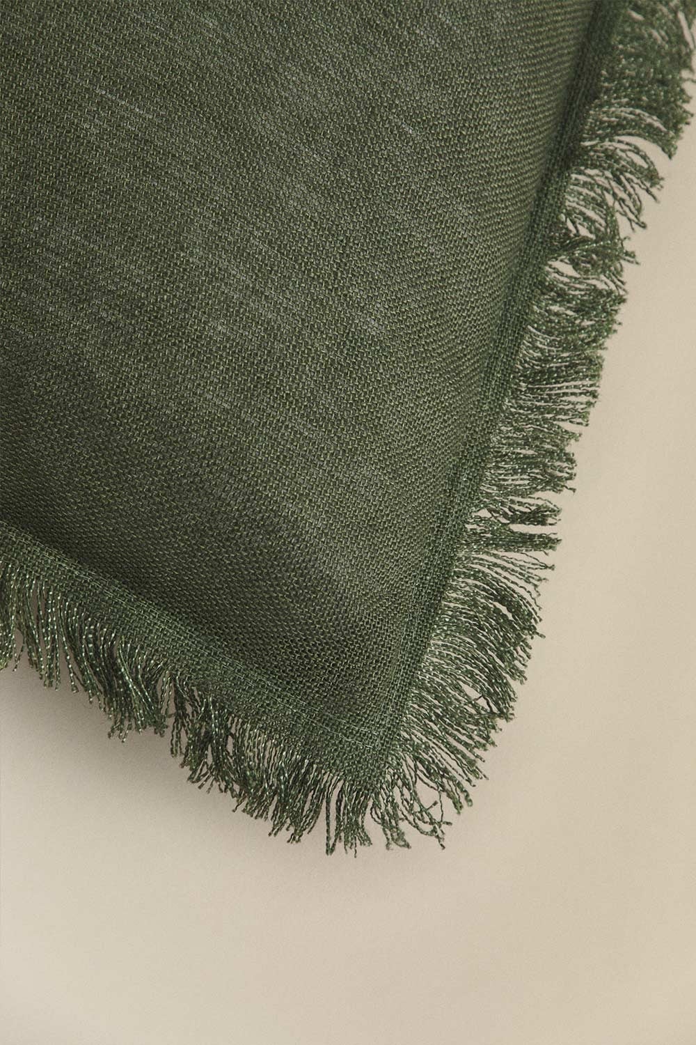 Rectangular cushion 40x60 cm in Glenfern linen, gallery image 6