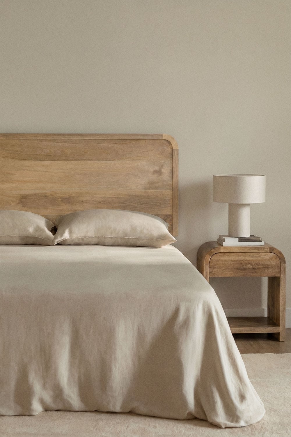 Mango wood headboard for 160 cm bed Shelby, gallery image 1