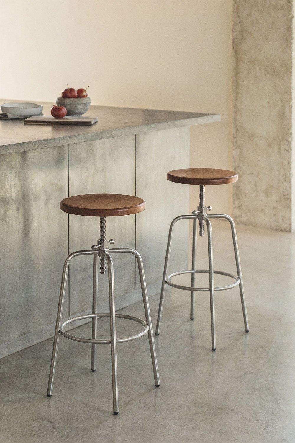 Adjustable high stool in stainless steel and beech wood Bangalore, gallery image 1