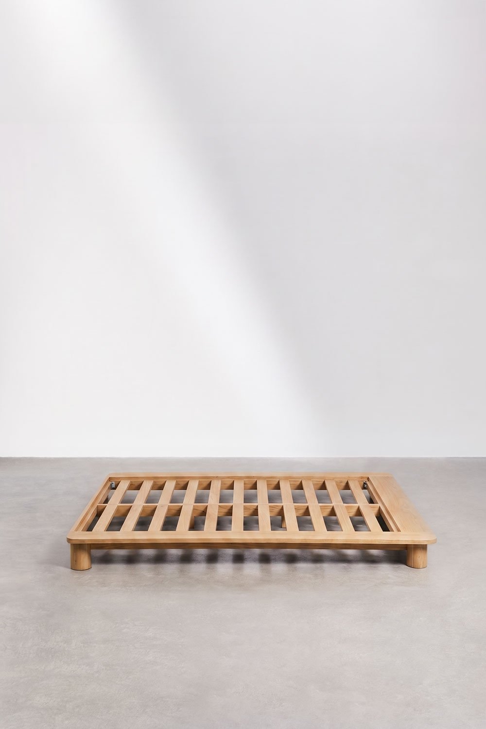 Mariselina mango wood bed, gallery image 4