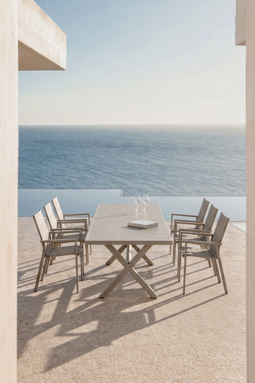 Rectangular extendable garden table in aluminum Karena, gallery image 2