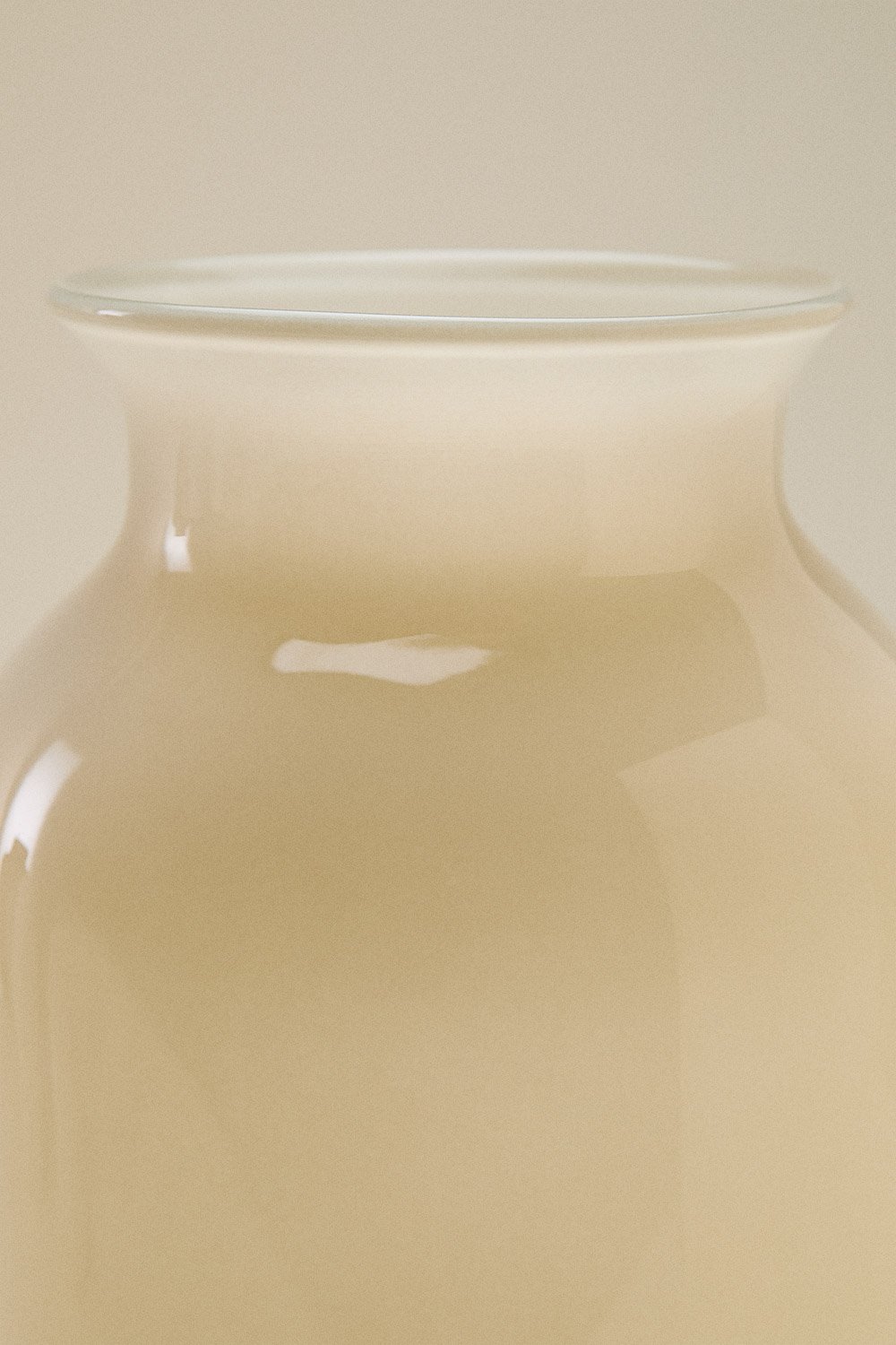 Nyvonel glass vase, gallery image 4