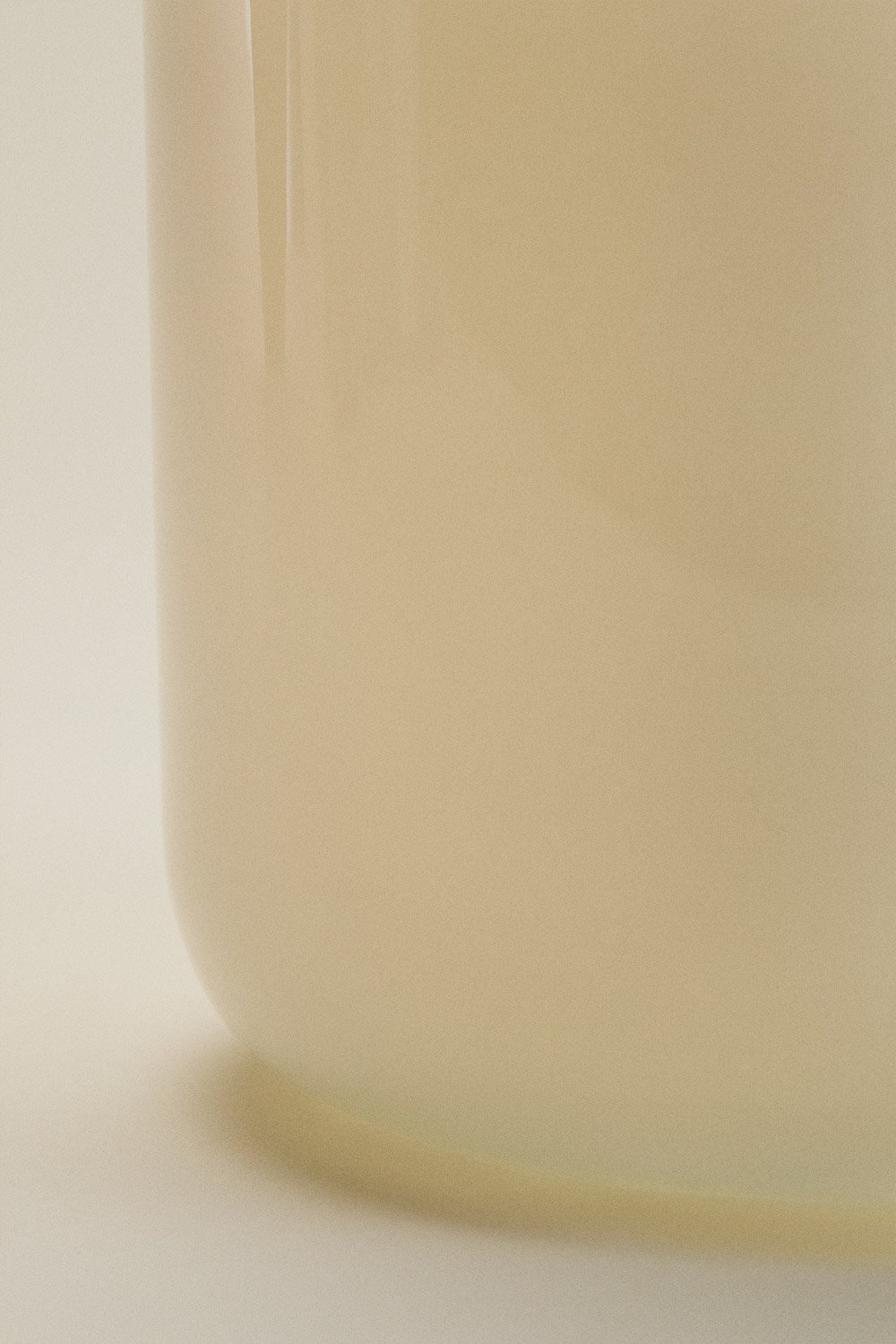 Nyvonel glass vase, gallery image 5