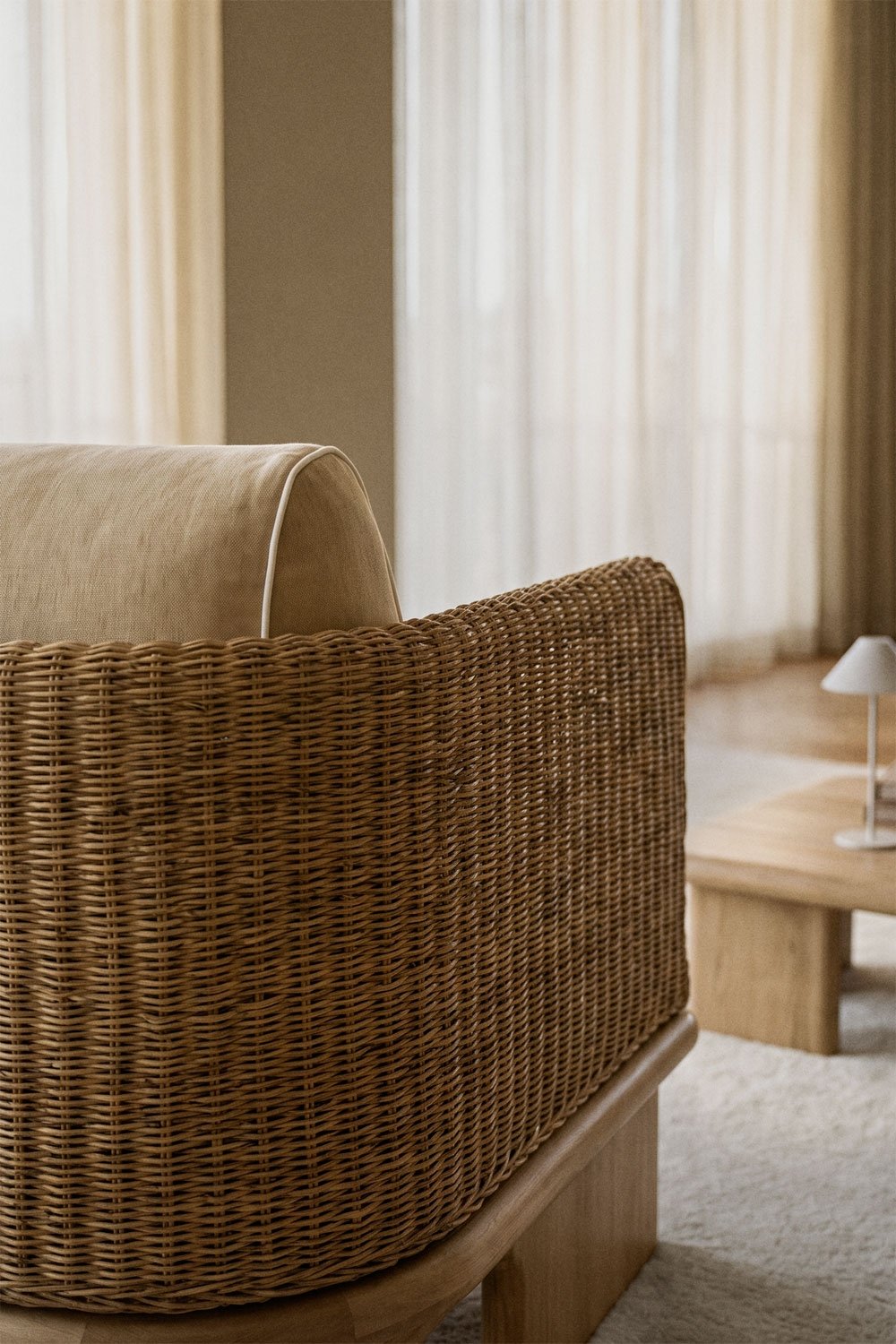 Living room set with 2 armchairs and 70x70 cm square coffee table in rattan and acacia wood Famara, gallery image 2
