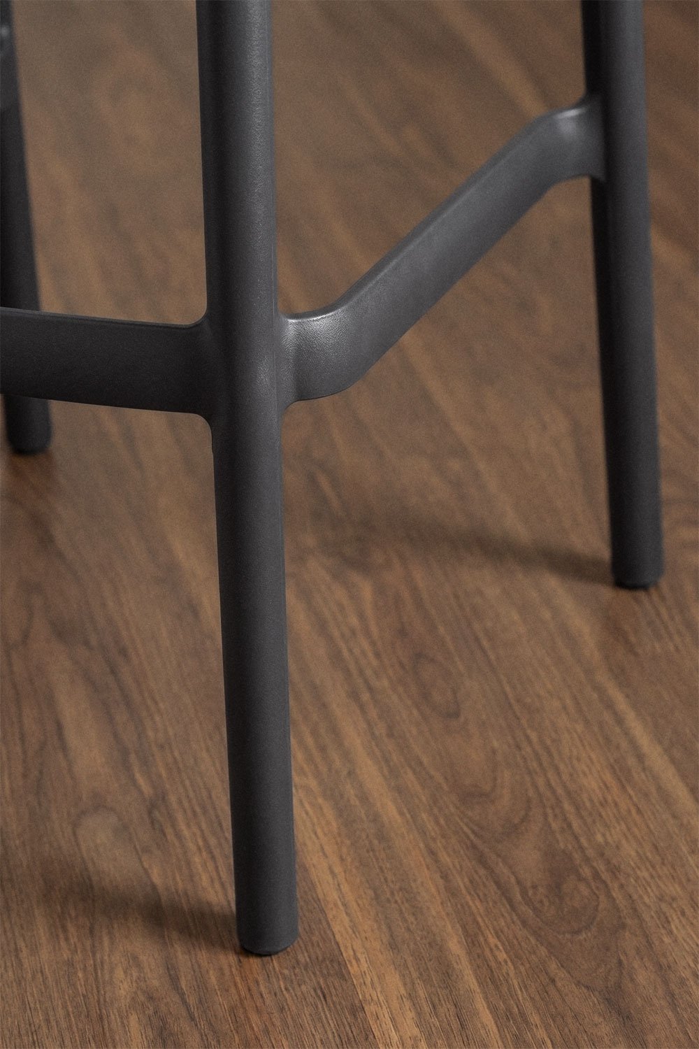 Stackable high stool in polypropylene Brenza, gallery image 2