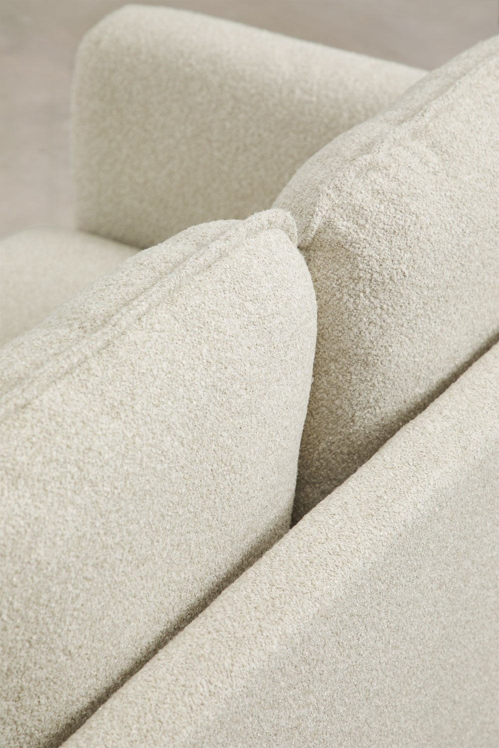 3-seater sofa in bouclé and rubberwood Pablian, gallery image 4