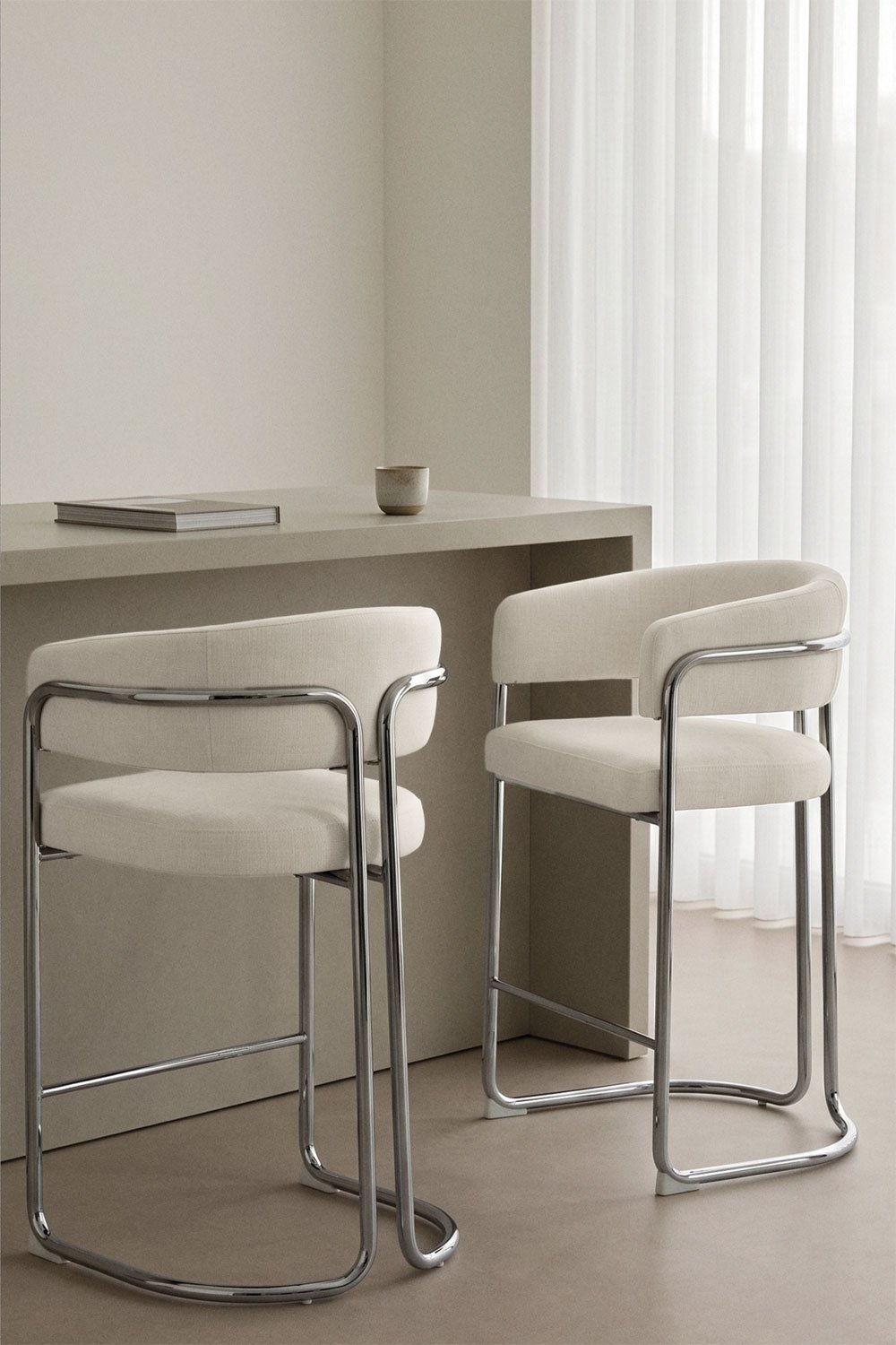 High stool with upholstered backrest and iron Zantria, gallery image 1