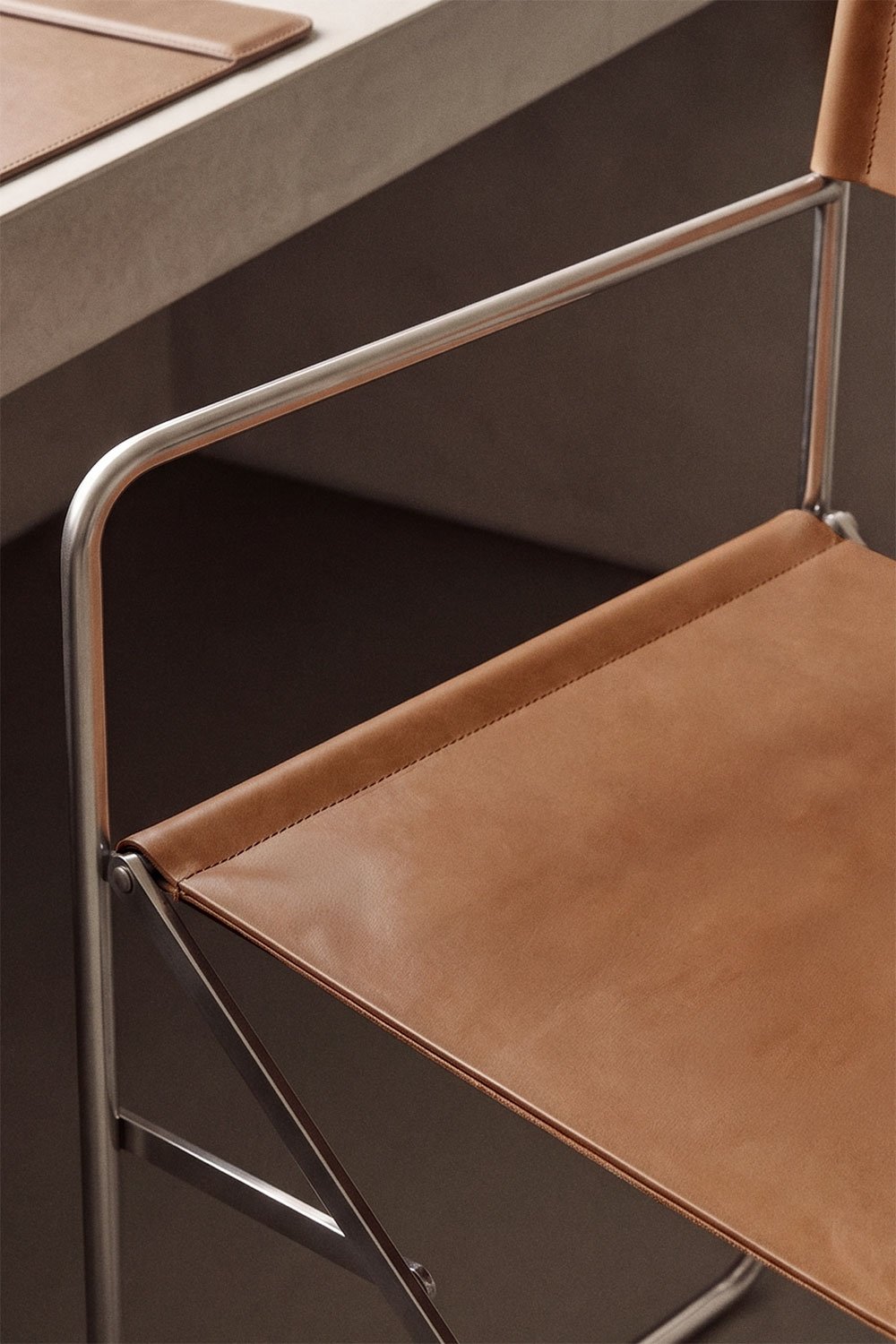 Dravena folding director's chair in leather and stainless steel, gallery image 2