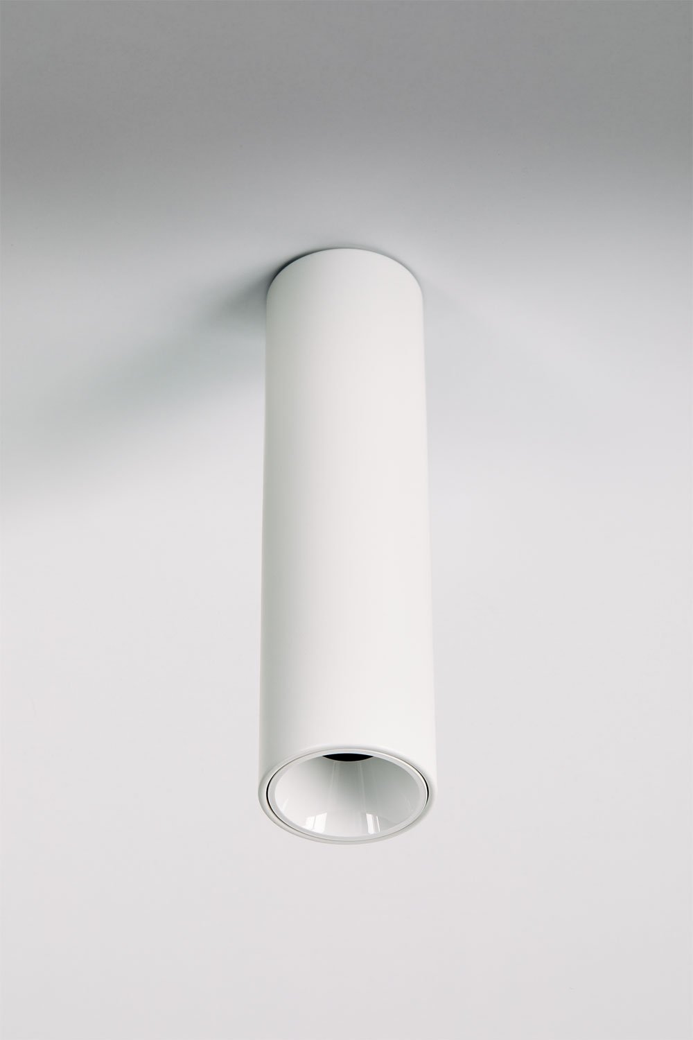 Round Ø4 cm surface-mounted LED ceiling light in aluminum Orelva, imagen de galeria 1
