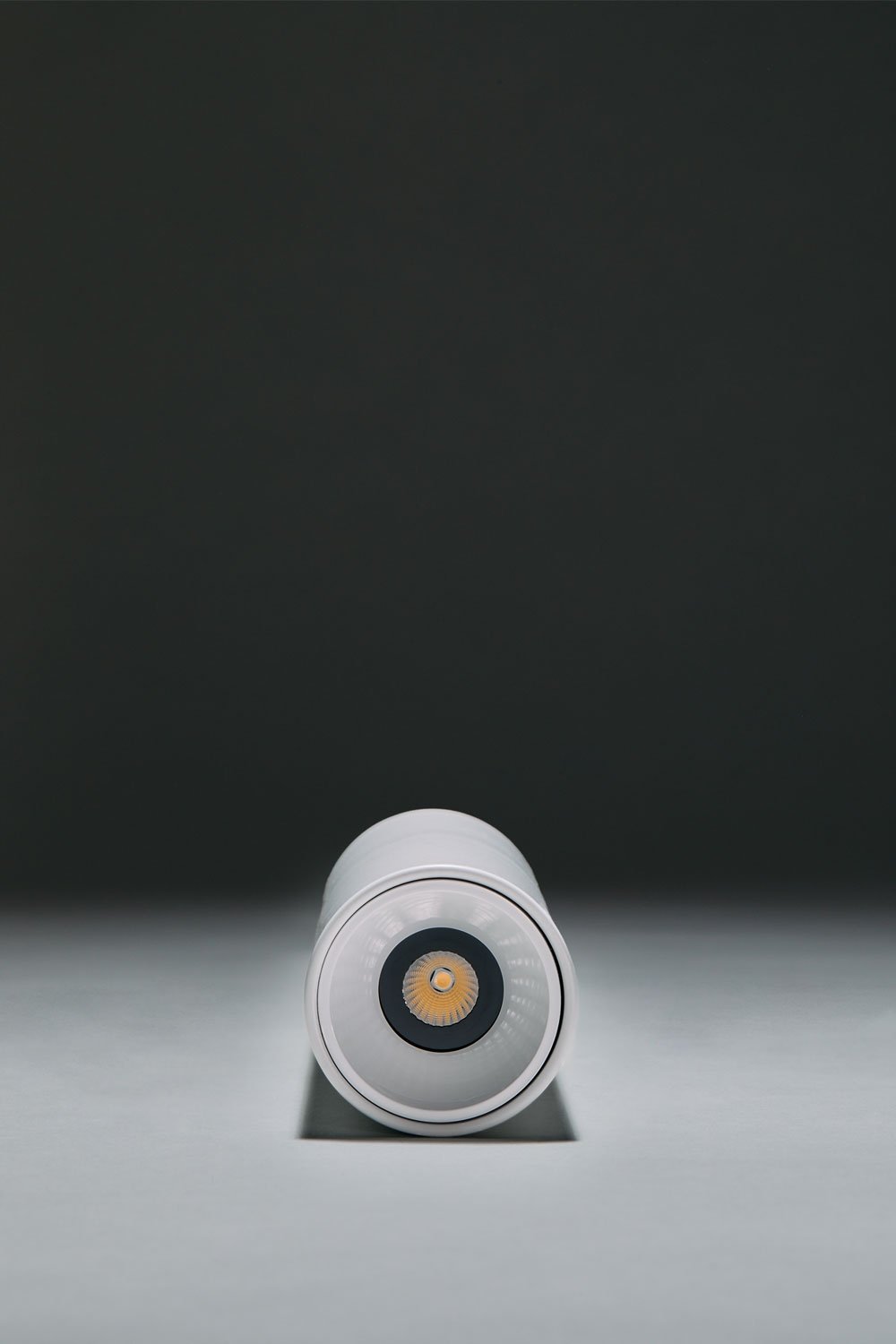 Round Ø4 cm surface-mounted LED ceiling light in aluminum Orelva, imagen de galeria 6