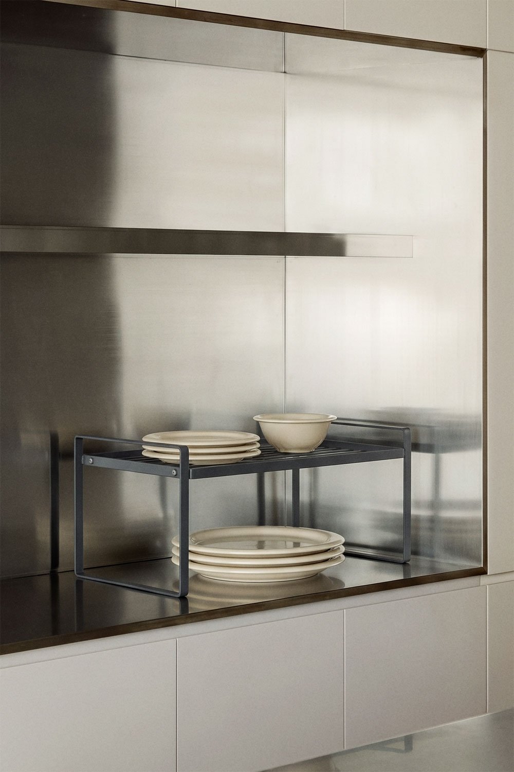 Izarne iron organizer shelf, gallery image 1