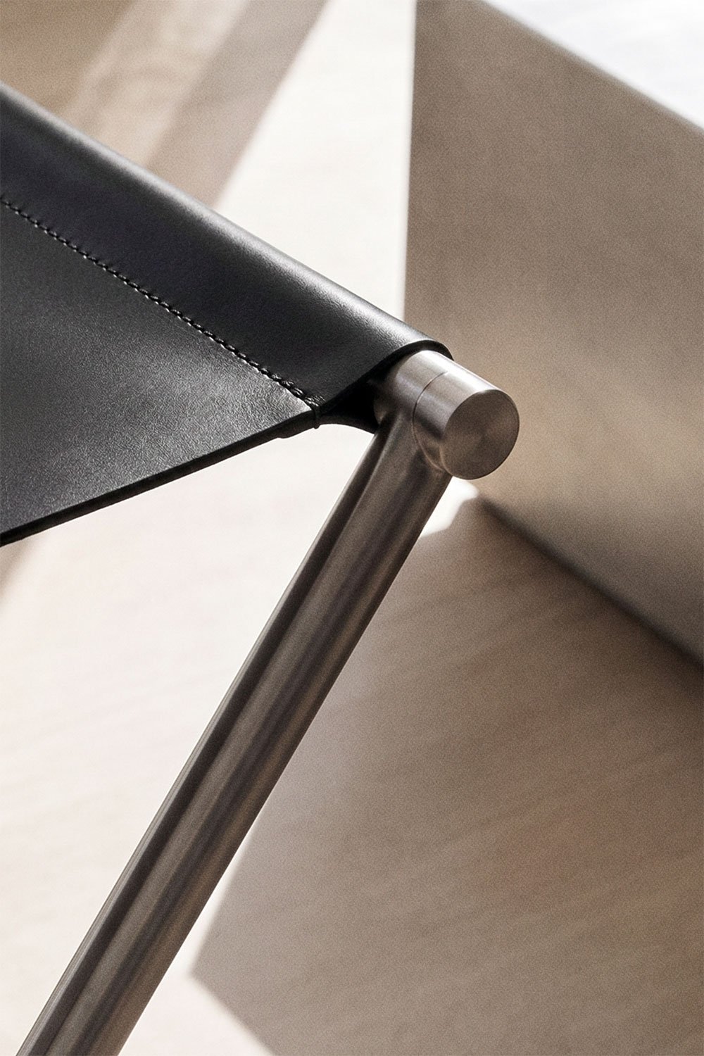 Dravena 50 cm low folding stool in leather and stainless steel, gallery image 2