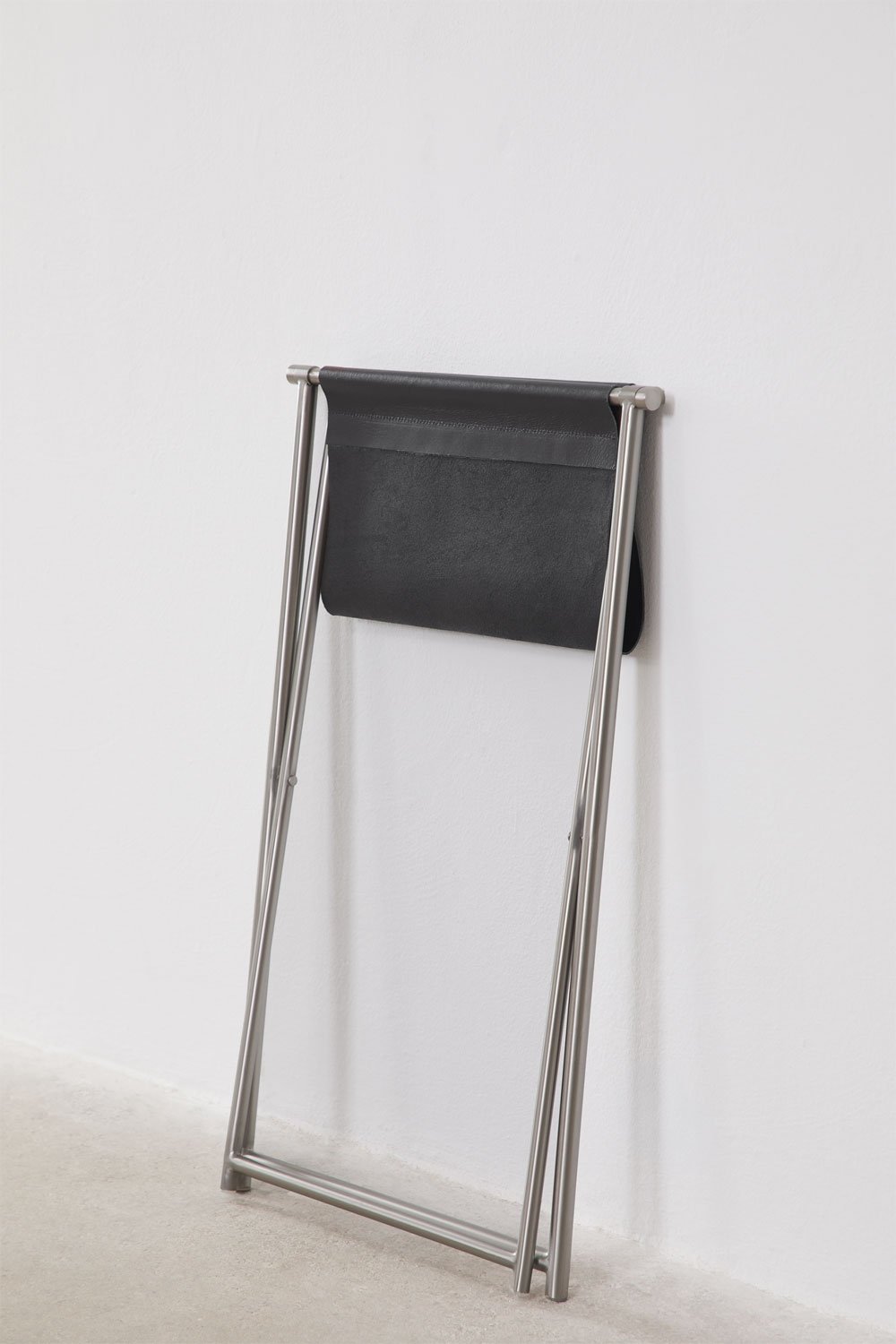 Dravena 50 cm low folding stool in leather and stainless steel, gallery image 9