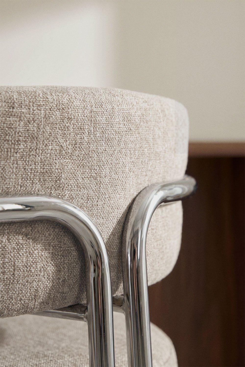 High stool with upholstered backrest and iron Zantria, gallery image 2