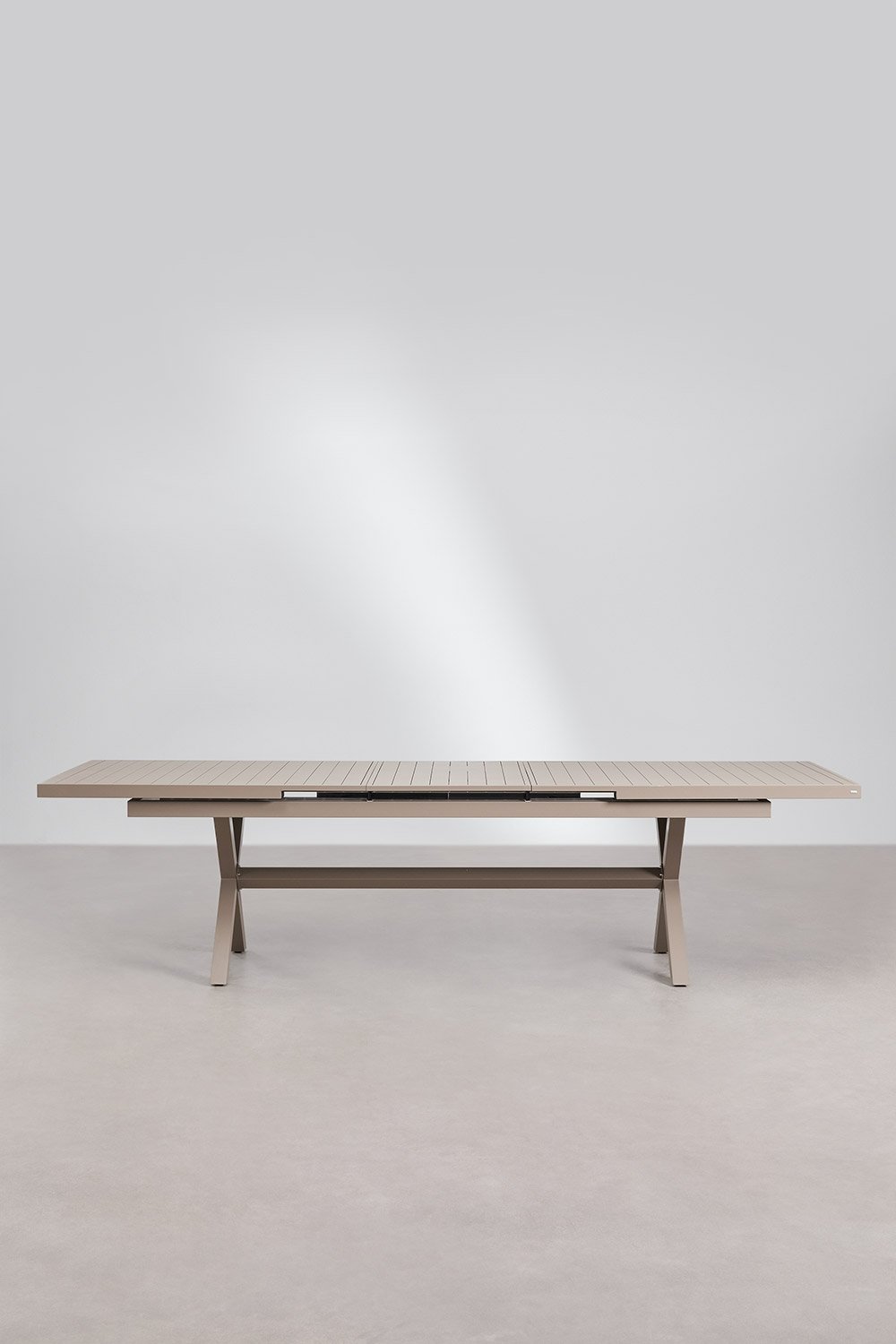 Rectangular table set 180-240x90 cm extendable in aluminum Karena and 8 stackable garden chairs with armrests Omara, gallery image 3