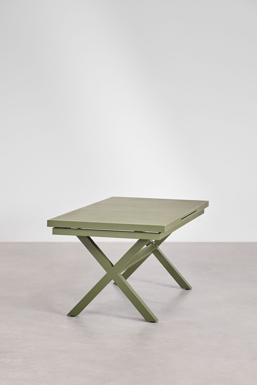 Rectangular extendable dining table in aluminum Karena, gallery image 3