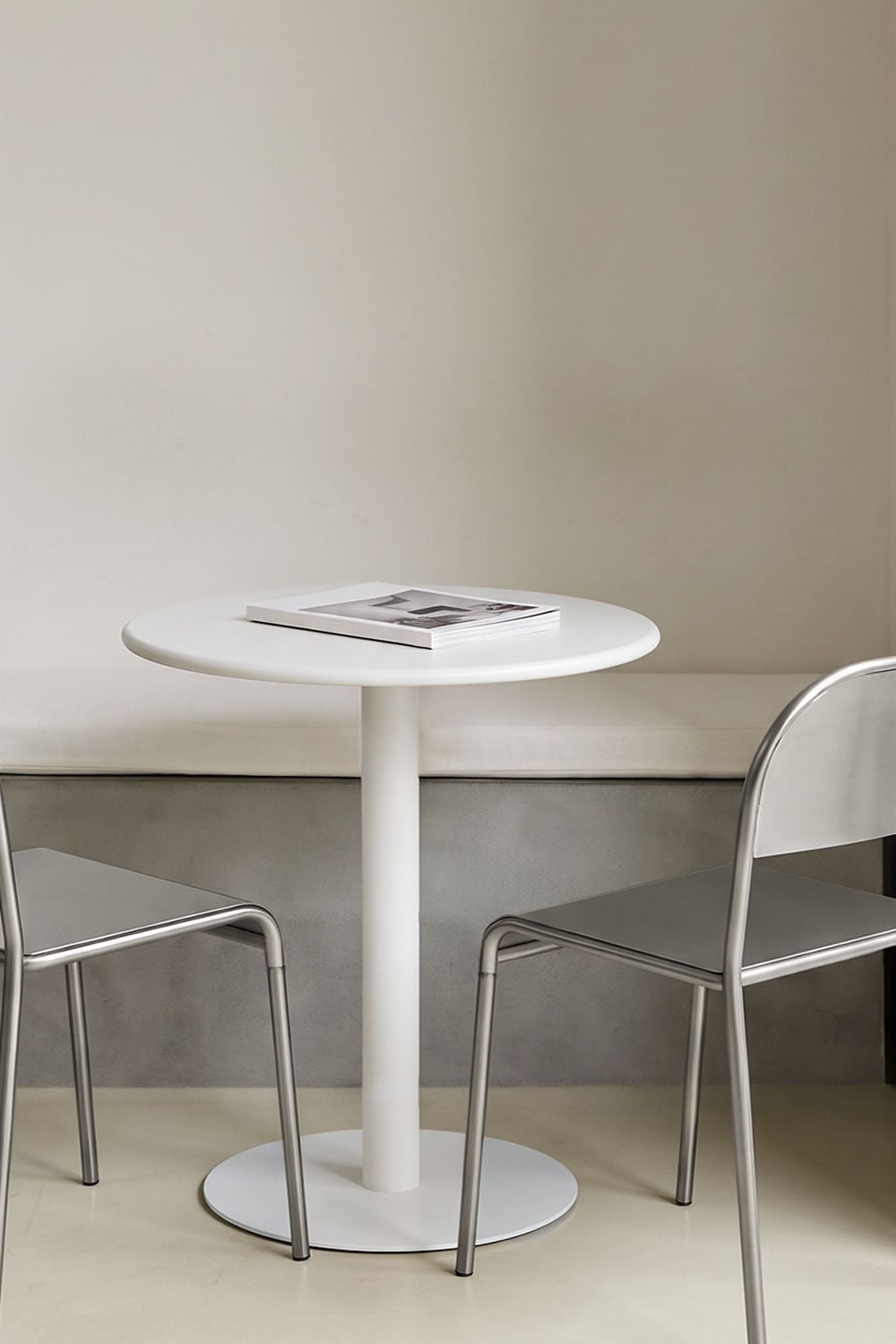 Mizzi round kitchen table Ø70 cm in iron, gallery image 1