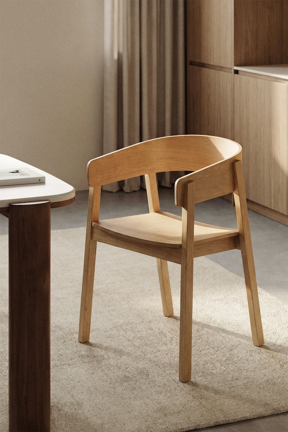 Olsen 4-piece dining chair set with oak wood armrests, gallery image 1