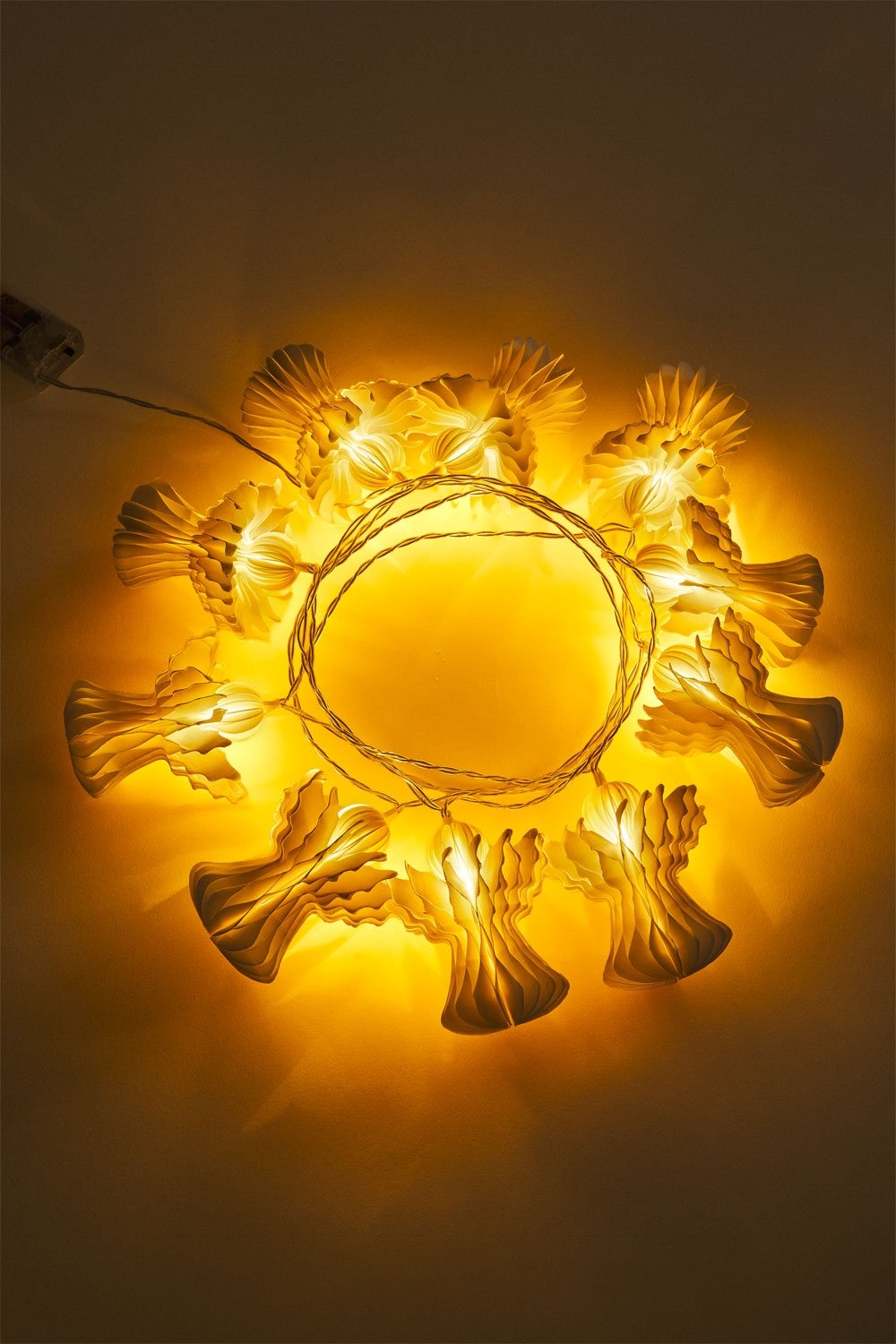 Melsi paper decorative garland with LED lights, gallery image 4