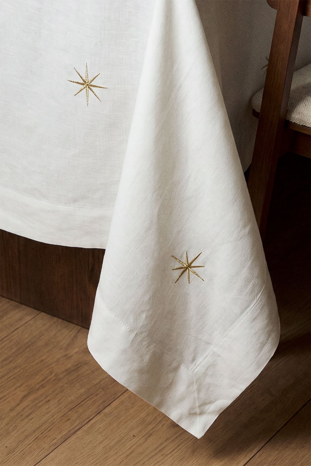 150x150 cm tablecloth in Korvail cotton, gallery image 2