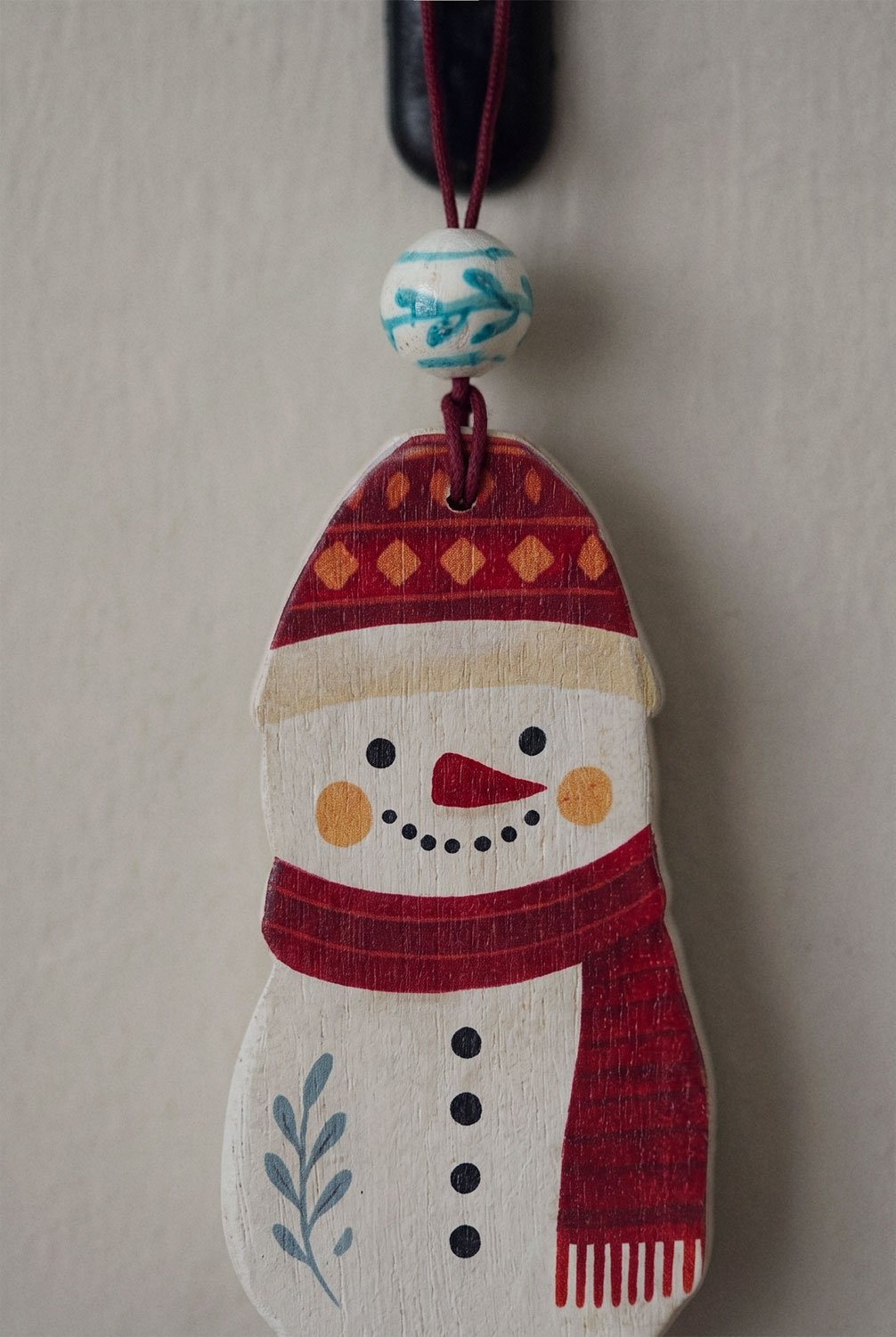 Pack of 3 Naurex papier-mâché Christmas ornaments, gallery image 2