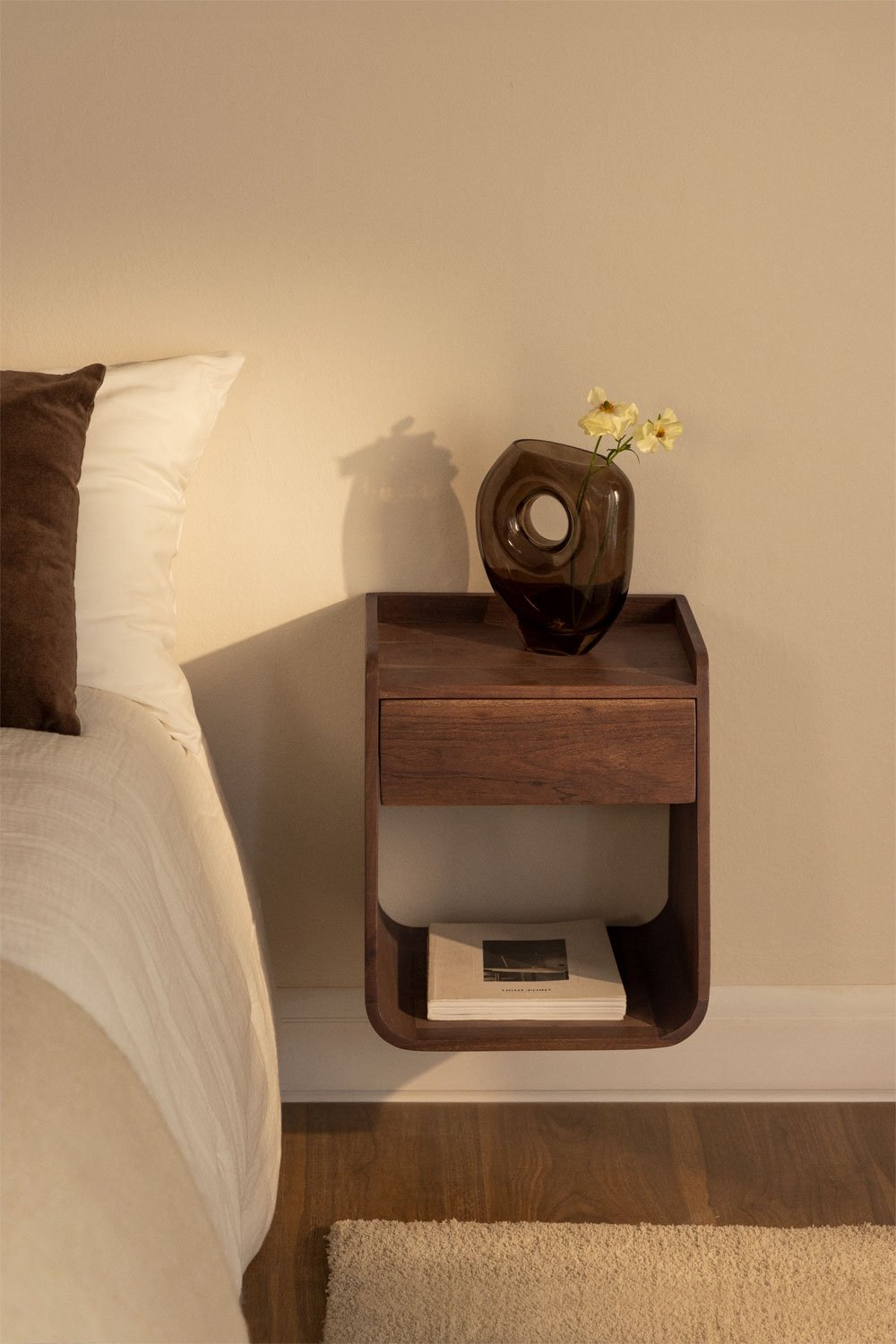 Floating bedside table 35x35 cm in Berigem acacia wood, gallery image 1