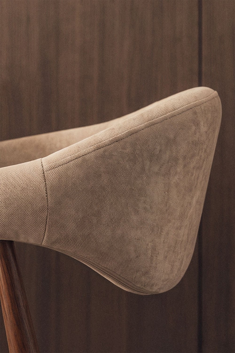 Nervoxi upholstered dining chair with armrests, gallery image 2