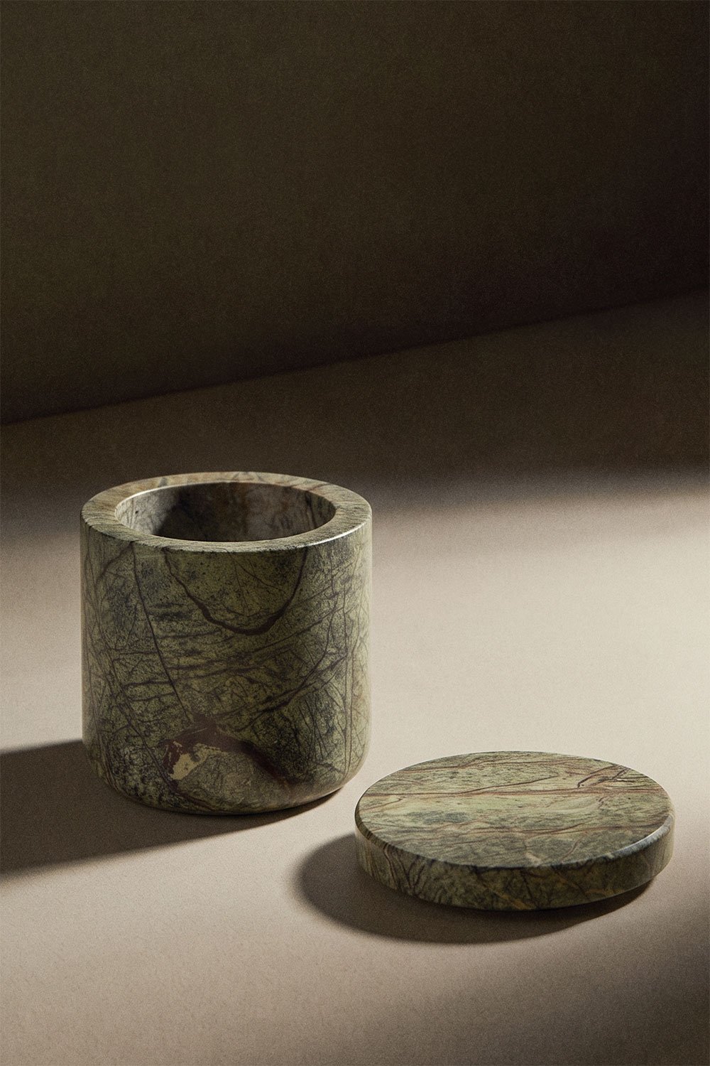 Lyrda marble jar, gallery image 1