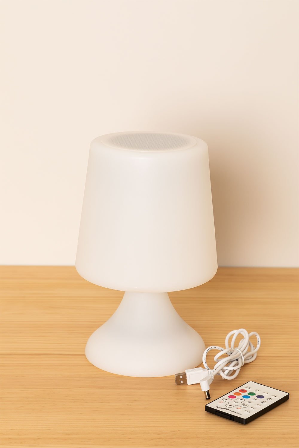 Outdoor Led Lamp With Bluetooth Speaker Ilyum Sklum Outdoor Led Lamp With Bluetooth Speaker, Llahra Solar Outdoor Floor Lamp