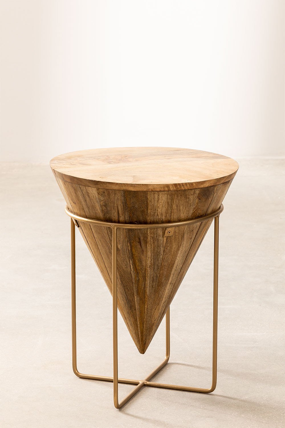 Piram Style side table, gallery image 2